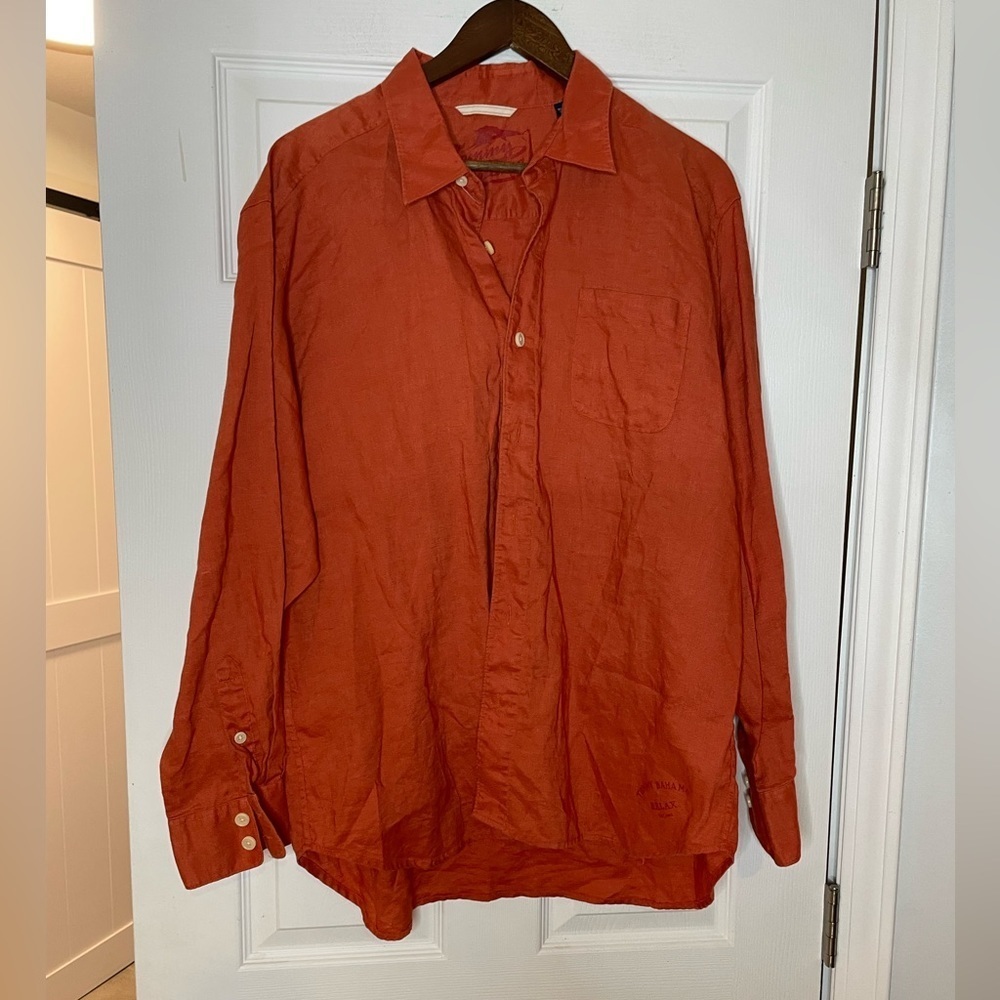 TOMMY BAHAMA LONG SLEEVED LINEN BUTTON FRONT SHIRT IN BURNT ORANGE - XL